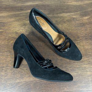 Clark's Artisan Black Suede Leather Double Strap Mary Jane Pumps Heels Size 7B